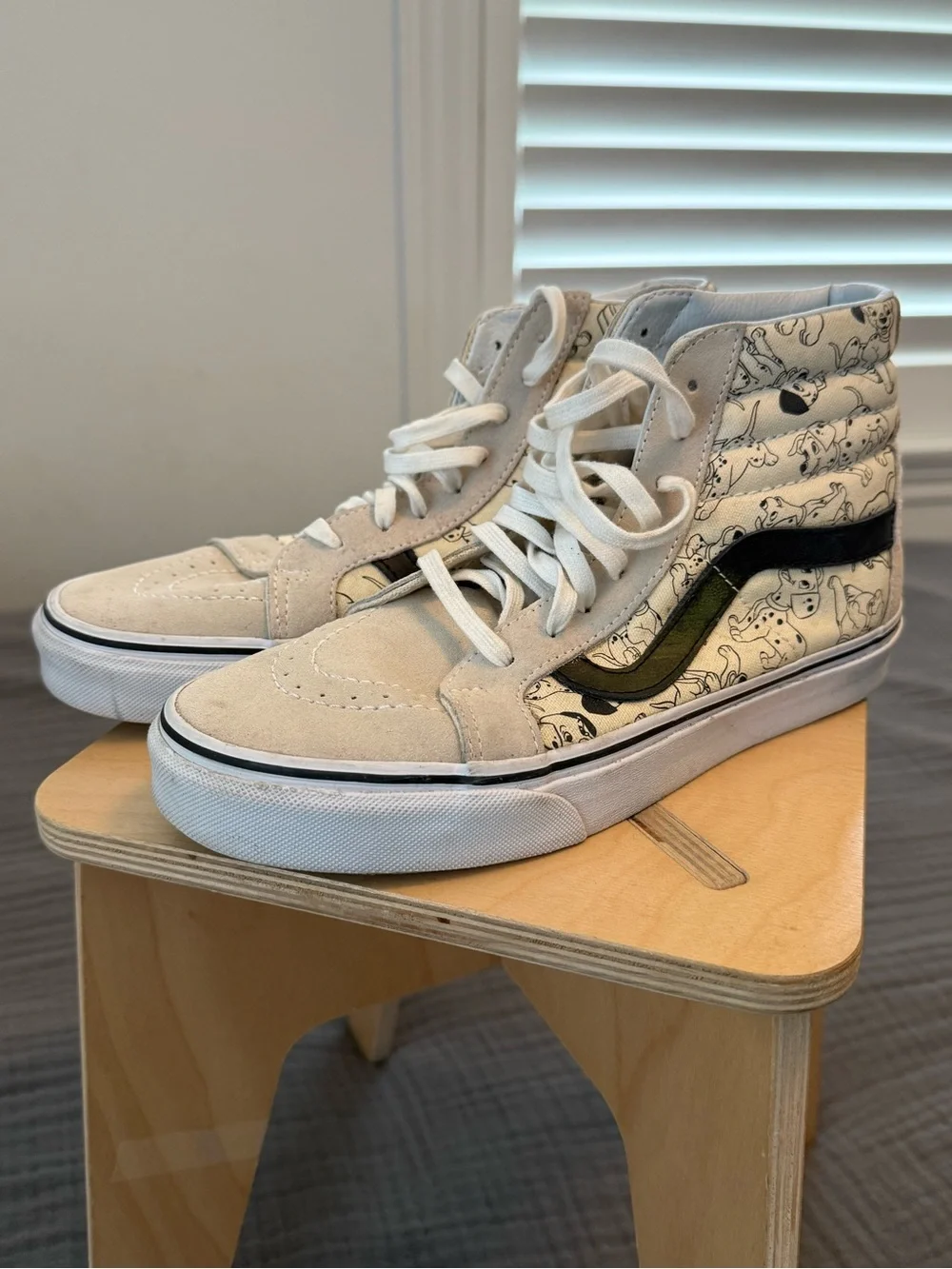 Vans 101 Dalmatians High-Top Skate Shoes - Cream/Black like New